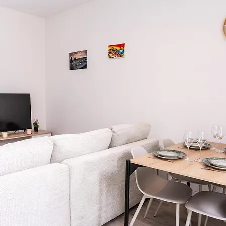 T2 Avec Parking Et Jardin شقة